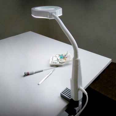 Lampe loupe