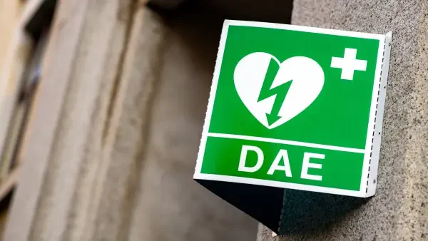 Guide les obligations de maintenance du défibrillateur